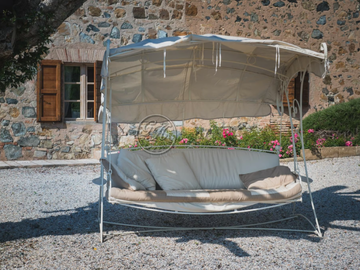 Garden swing seat 8 - Wrought iron garden swing seat with parasol by GH LAZZERINI - view 2